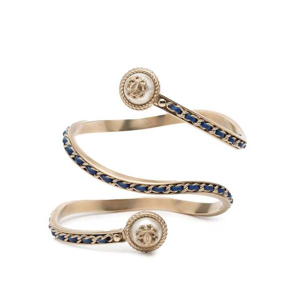 CHANEL Authentic Blue Pearl Leather Logo Bracelet - Picture 2 of 5